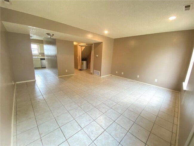 1408 Christy Dr in Springdale, AR - Building Photo - Building Photo