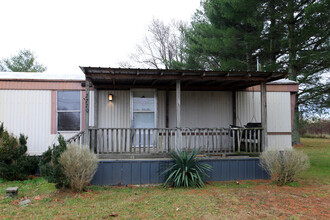 2220 Short Mountain Rd in Woodbury, TN - Building Photo - Building Photo