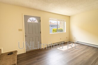 2104 N East St in Flagstaff, AZ - Building Photo - Building Photo
