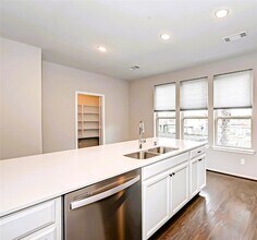 3115 Roseland Terrace Ln in Houston, TX - Building Photo - Building Photo