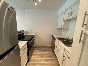 4717 Columbia Ave in Dallas, TX - Building Photo - Building Photo