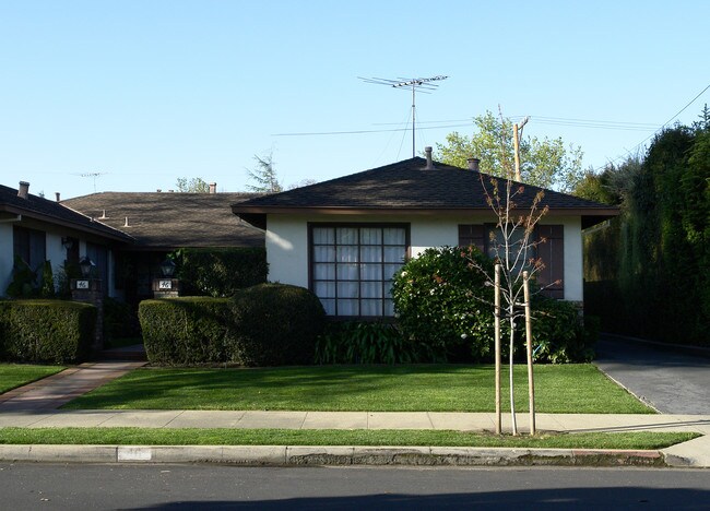 46 Birch St in Redwood City, CA - Foto de edificio - Building Photo