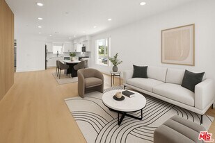 2700 Fletcher Dr in Los Angeles, CA - Building Photo