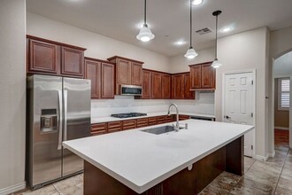 3014 N 136th Dr in Avondale, AZ - Building Photo - Building Photo