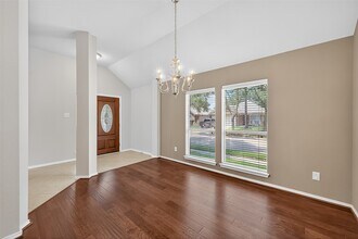 17603 Burkhart Ridge Dr in Houston, TX - Building Photo - Building Photo