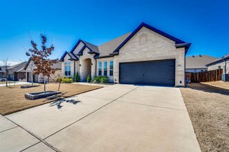 429 Green Hill Dr in Waxahachie, TX - Building Photo - Building Photo
