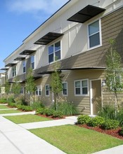 Beltline Townhomes in Baton Rouge, LA - Foto de edificio - Building Photo