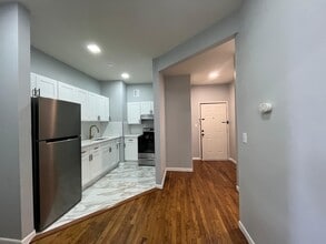 117 Wade St, Unit 2E in Jersey City, NJ - Building Photo - Building Photo
