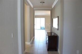 5721 Long Shore Loop in Sarasota, FL - Building Photo - Building Photo