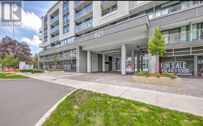 621-621 Sheppard Ave E