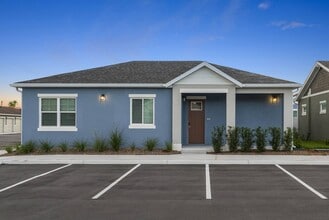 Avilla Cypress Creek in Sun City Center, FL - Building Photo - Building Photo