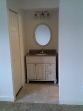 7827 Bradford St, Unit 7827-A in Philadelphia, PA - Building Photo - Building Photo