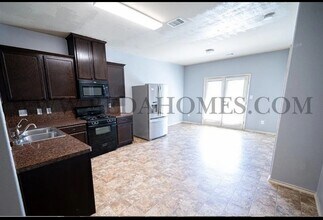 7880 Galleon Field Ln in Cypress, TX - Building Photo - Building Photo