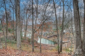 4910 Little Creek Dr in Denver, NC - Building Photo - Building Photo