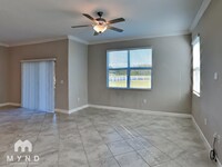 2245 Cerulean Sky Dr in Lutz, FL - Building Photo - Building Photo