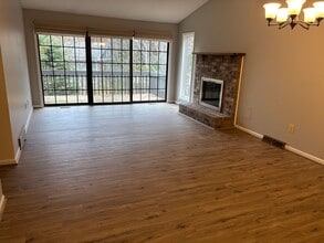 1399 Suncrest Dr NE in Grand Rapids, MI - Building Photo - Building Photo