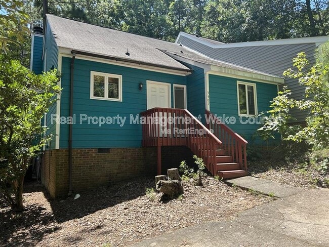 property at 3401 Whitford Ct