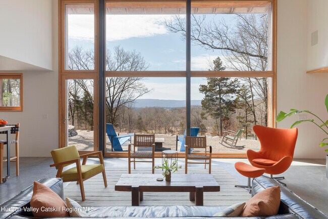 94 Cherry Hill Rd in Accord, NY - Building Photo - Building Photo