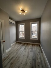 83 Zabriskie St in Jersey City, NJ - Building Photo - Building Photo