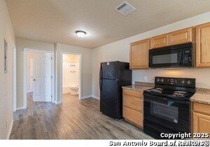 8111 Landing in San Antonio, TX - Building Photo - Building Photo