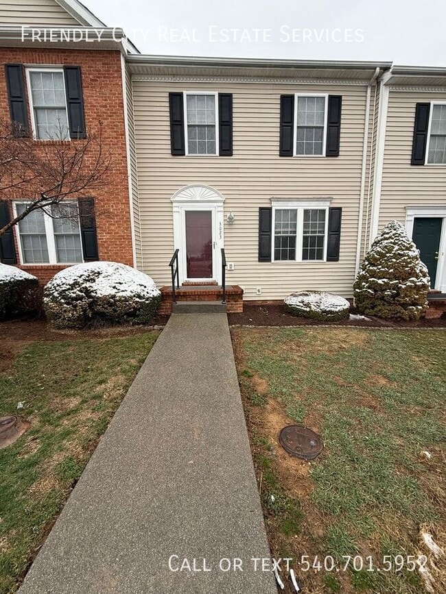3023 Taylor Spring Ln in Harrisonburg, VA - Building Photo - Building Photo