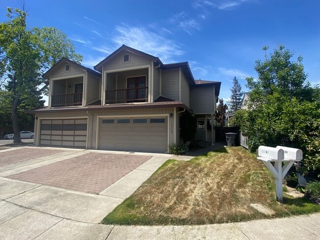 property at 10049 Minaker Ct