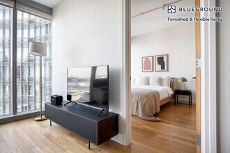 550 W 54th St in New York, NY - Building Photo - Building Photo