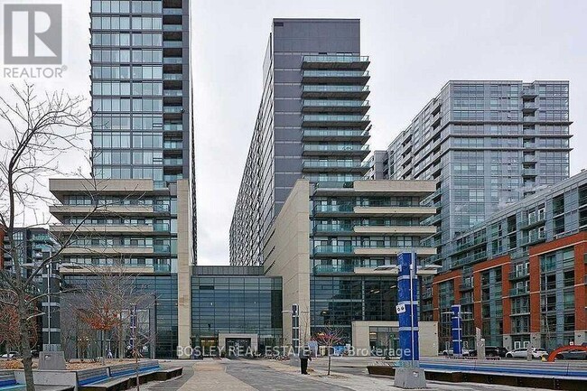 36-2036 Lisgar St