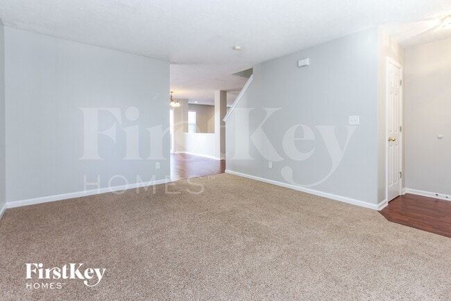 2331 Salem Park Ct in Indianapolis, IN - Foto de edificio - Building Photo