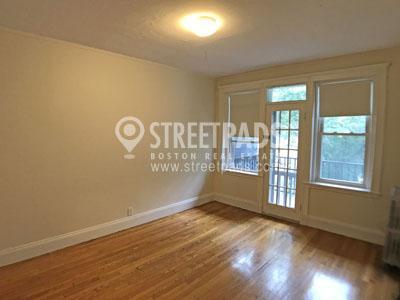 119 Sutherland Rd in Boston, MA - Building Photo
