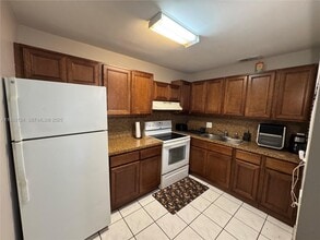 7515 NW 44th Ct-Unit -5 in Coral Springs, FL - Building Photo - Building Photo