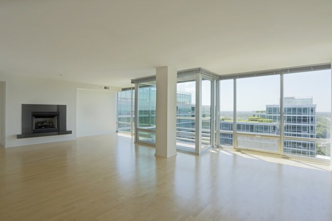 Optima Old Orchard Woods in Skokie, IL - Building Photo - Interior Photo