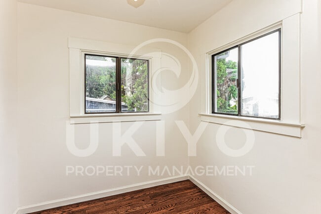 891 57th St in Oakland, CA - Building Photo - Building Photo