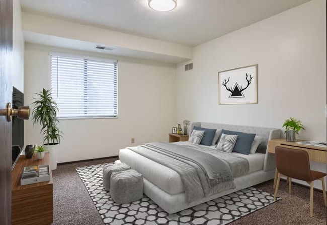 North Creek Preserve in Warren, OH - Foto de edificio - Building Photo