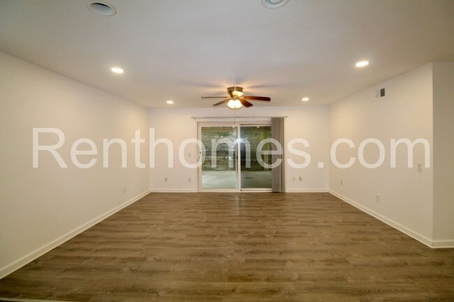 13828 Otis Pl in Poway, CA - Building Photo - Building Photo