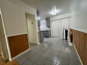 1147-1151 Irving Ave in Glendale, CA - Building Photo - Building Photo