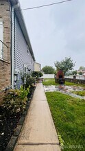 215 Bower St in Linden, NJ - Building Photo - Building Photo