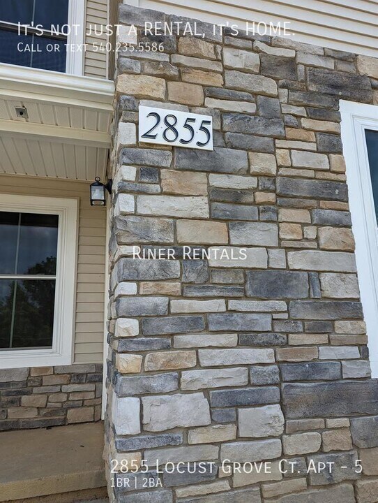 2855 Locust Grv Ct in Harrisonburg, VA - Building Photo