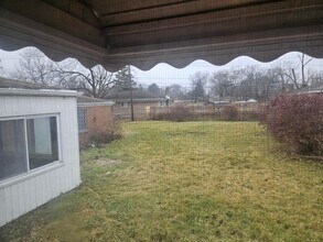 21725 Audrey Ave in Warren, MI - Foto de edificio - Building Photo