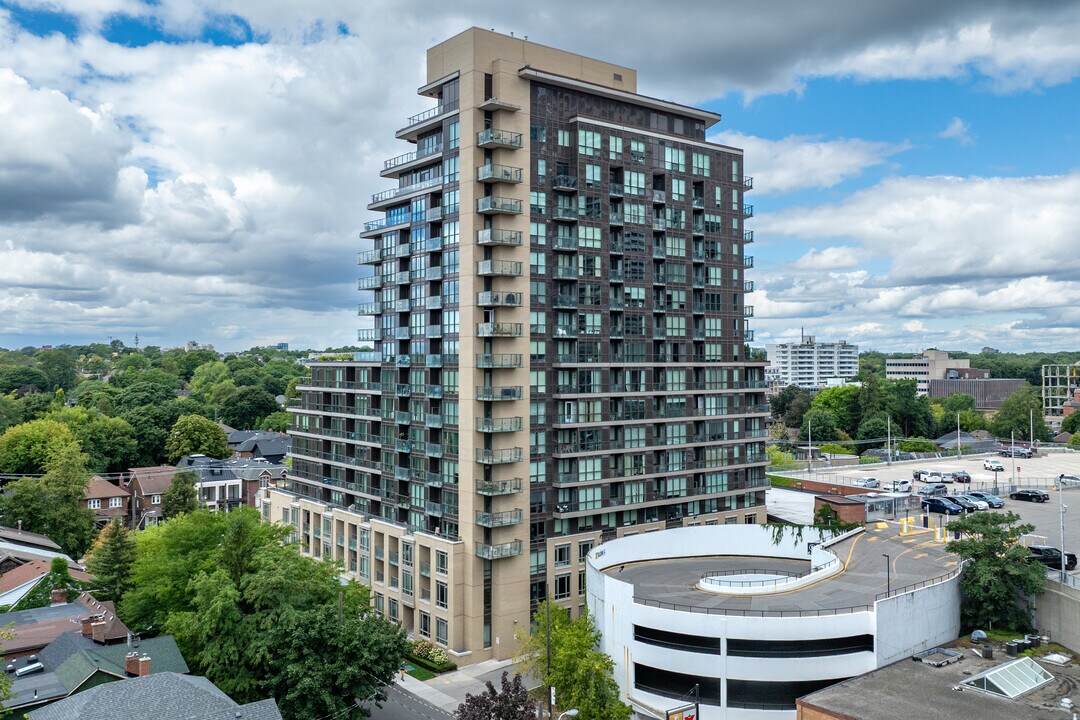 The Berwick in Toronto, ON - Building Photo