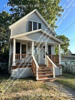 1313 Courtney St NW in Grand Rapids, MI - Building Photo