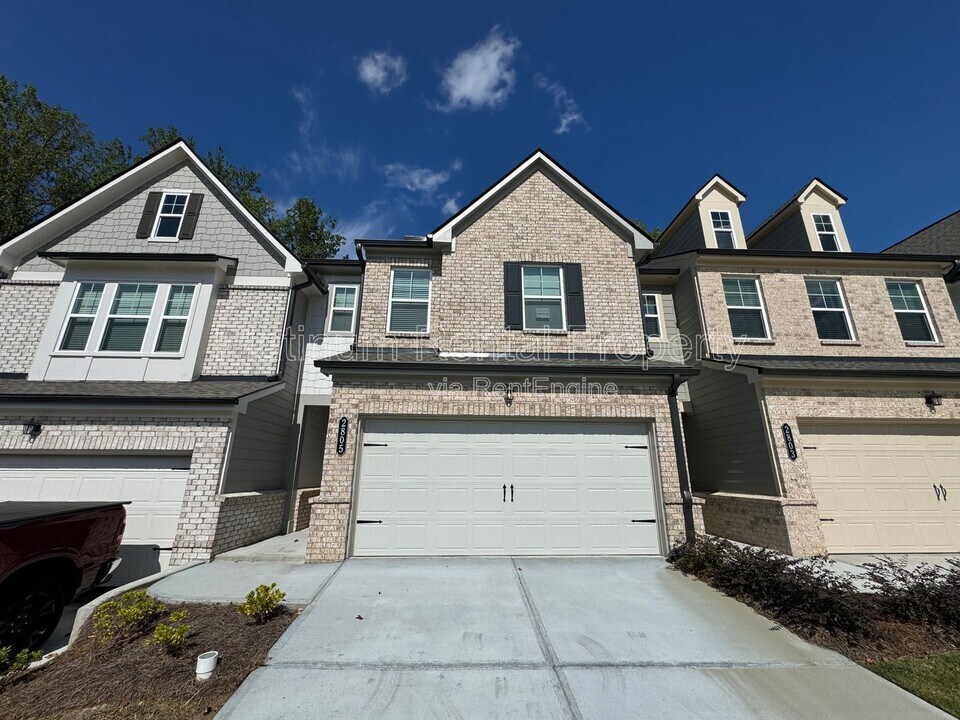 2805 Habibi Ct in Buford, GA - Building Photo