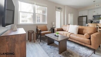 1216 N Atlantic Ave, Unit 352 in Daytona Beach, FL - Building Photo