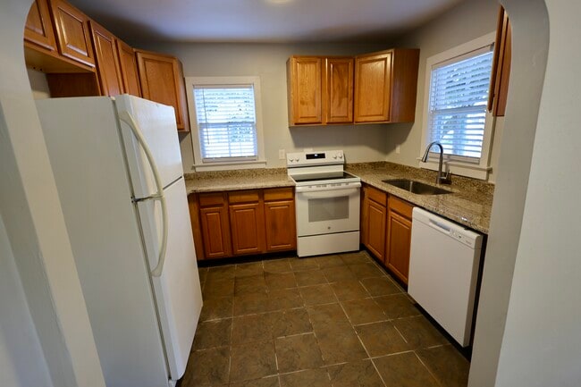 400 S 9th St in Palatka, FL - Foto de edificio - Building Photo