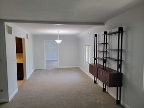 80 Trapelo Rd in Belmont, MA - Building Photo - Building Photo