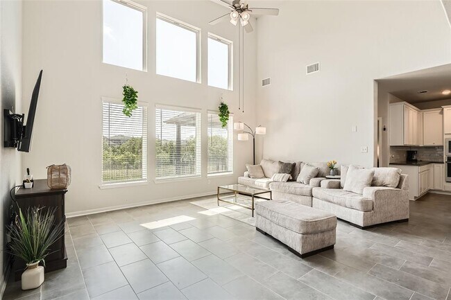 658 Cherrystone Loop in Buda, TX - Building Photo - Building Photo