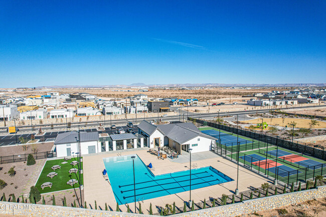 13304 Coldham St in Horizon City, TX - Foto de edificio - Building Photo