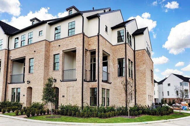 9546 London Bridge Station in Houston, TX - Building Photo - Building Photo