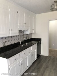 402 E Emerald Dr photo'