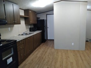 828 E Hwy 71 in Austin, TX - Building Photo - Building Photo